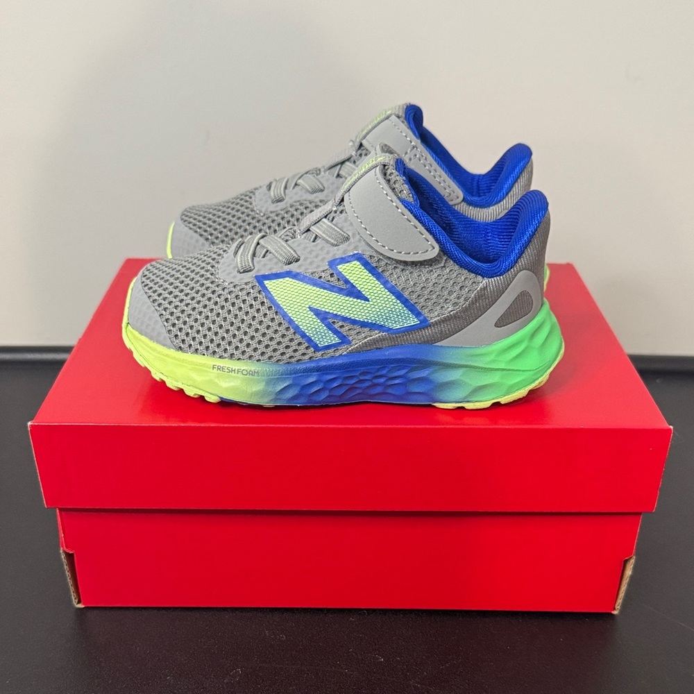 New Balance Fresh Foam Arishi Grey Blue Sneakers Toddler Size 6 New NIB